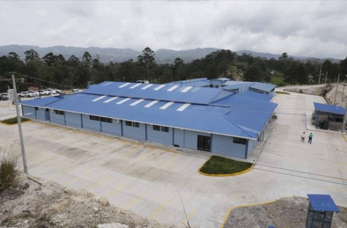 Millonario cobro de energía abre la polémica en nuevo policlínico de Siguatepeque