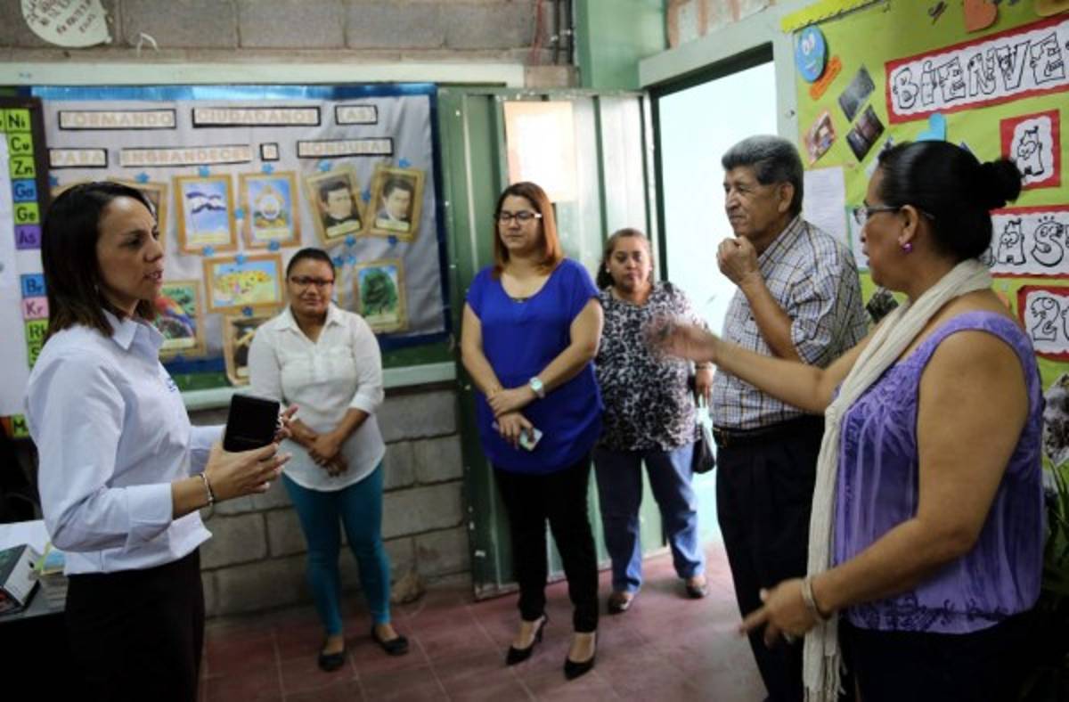 Equipos Industriales premia al CEB San Miguel de Heredia con sistema eléctrico