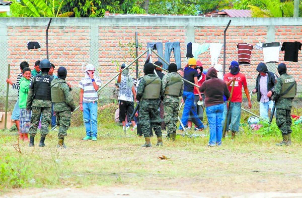 Fusina busca restos humanos en Renaciendo