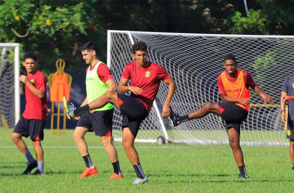 ¡Fichajes! Dos al extranjero, Motagua presenta alta y Olimpia cerca de atacante