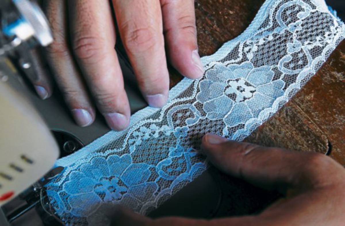 Auténtico sastre de la fe y la devoción