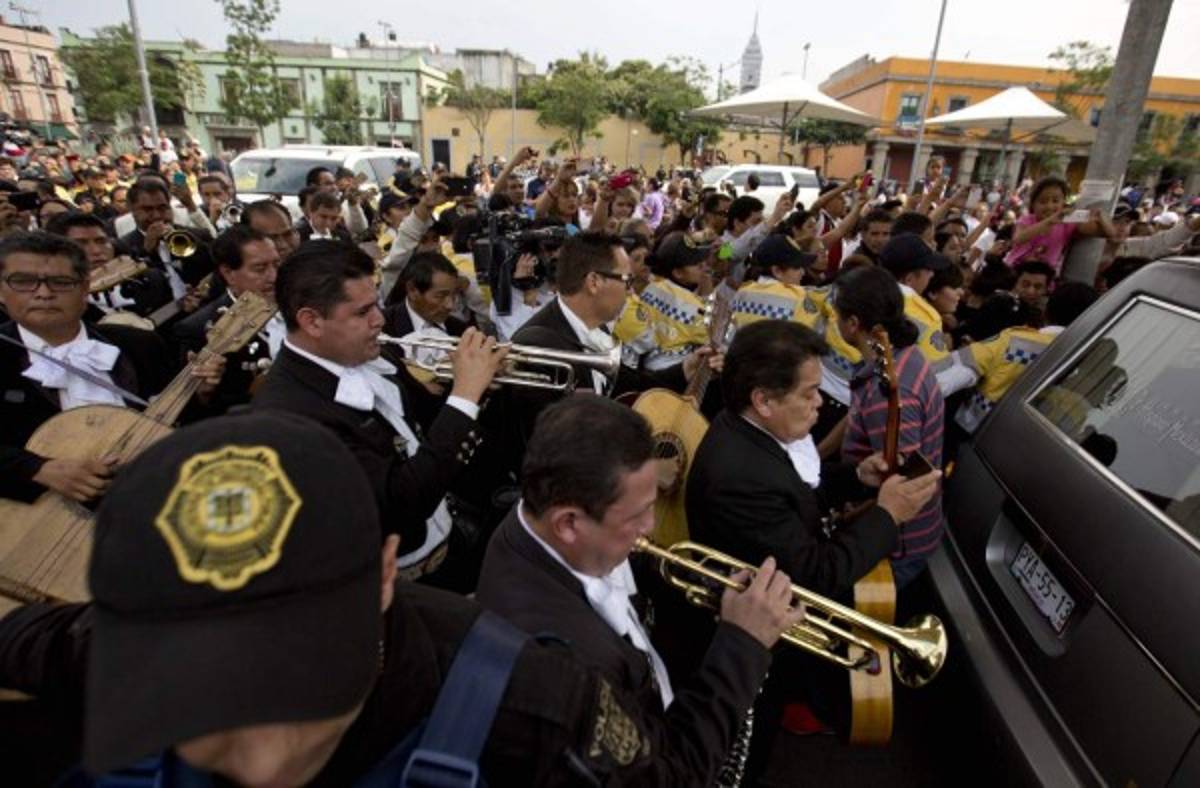 Restos de Joan Sebastian descansan en Juliantla