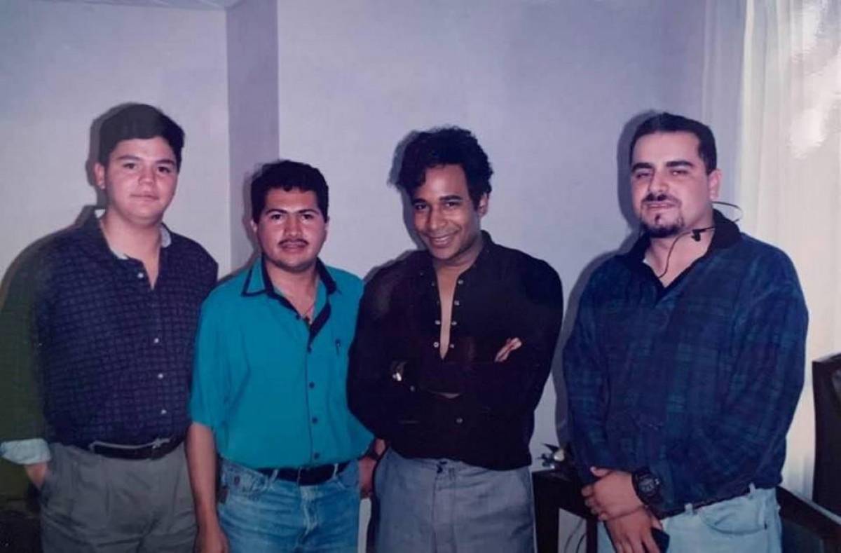 Norman Martínez presentaba el programa dominical “La Fuerza del corazón” en la que tuvo la oportunidad de conocer a famosos como Julio Zavala.