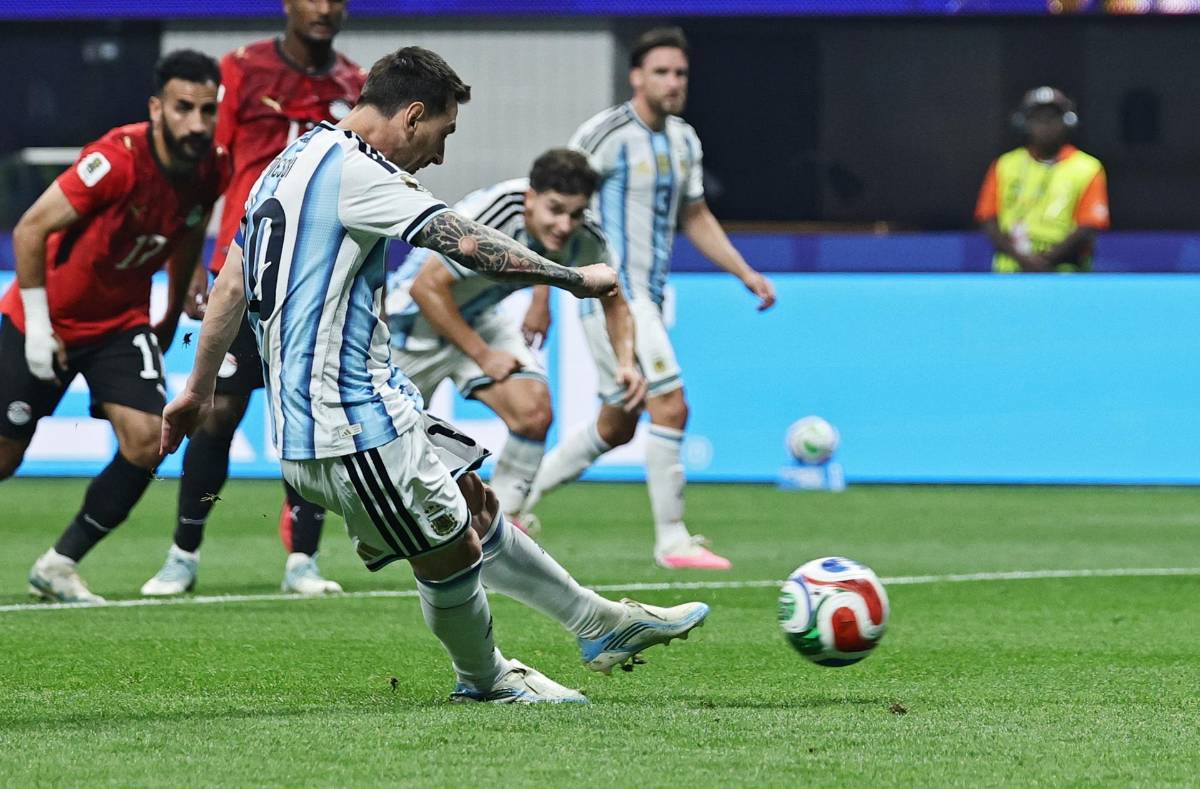 Mundial 2026: Messi se viste de héroe y rompe récord; Argentina deja tendido a Egipto y polémica en el VAR