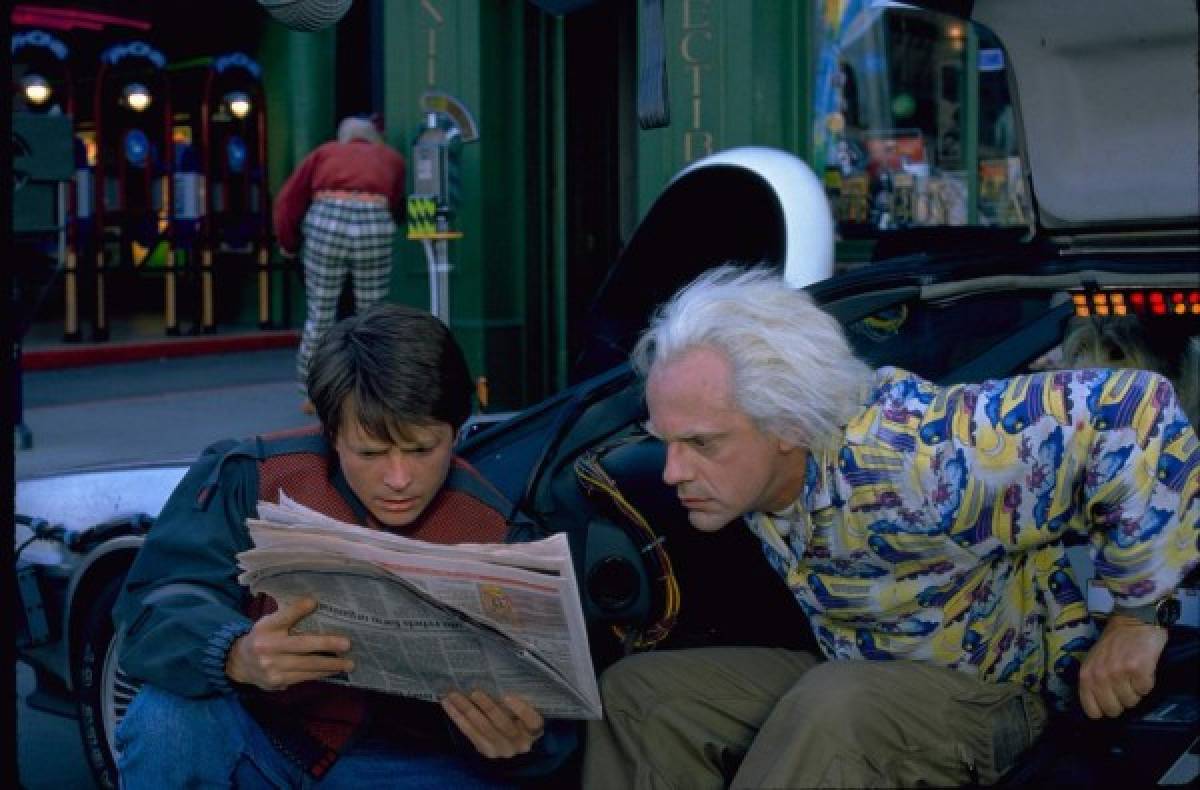 Grandes marcas ponen el ojo en la nostalgia de 'Volver al futuro'
