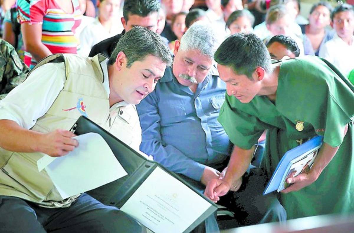 Honduras: Internet llega a la Montaña de la Flor