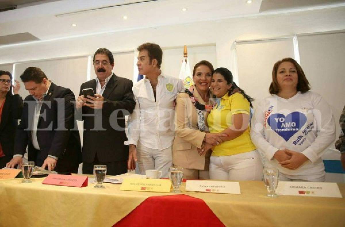 Nasralla y Eva Fernández se pelean por una silla durante conferencia de la alianza opositora