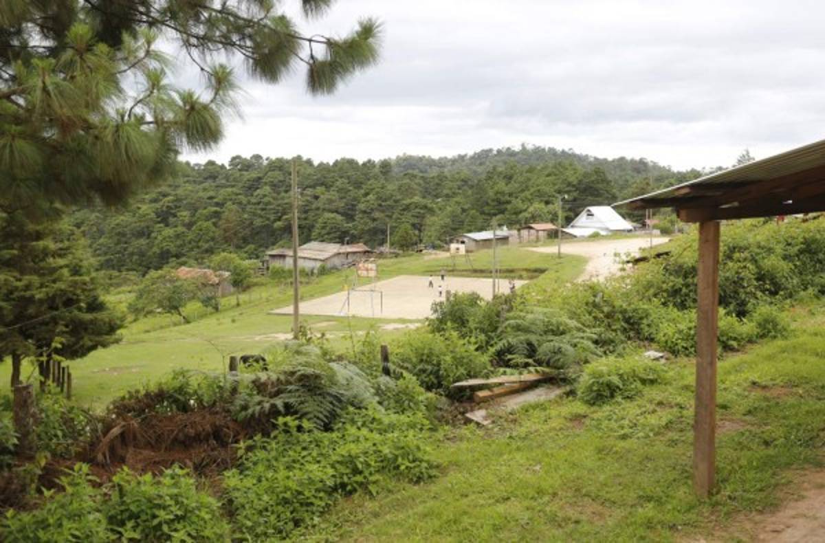 Dilatoria salvadoreña impide legalizar tierras