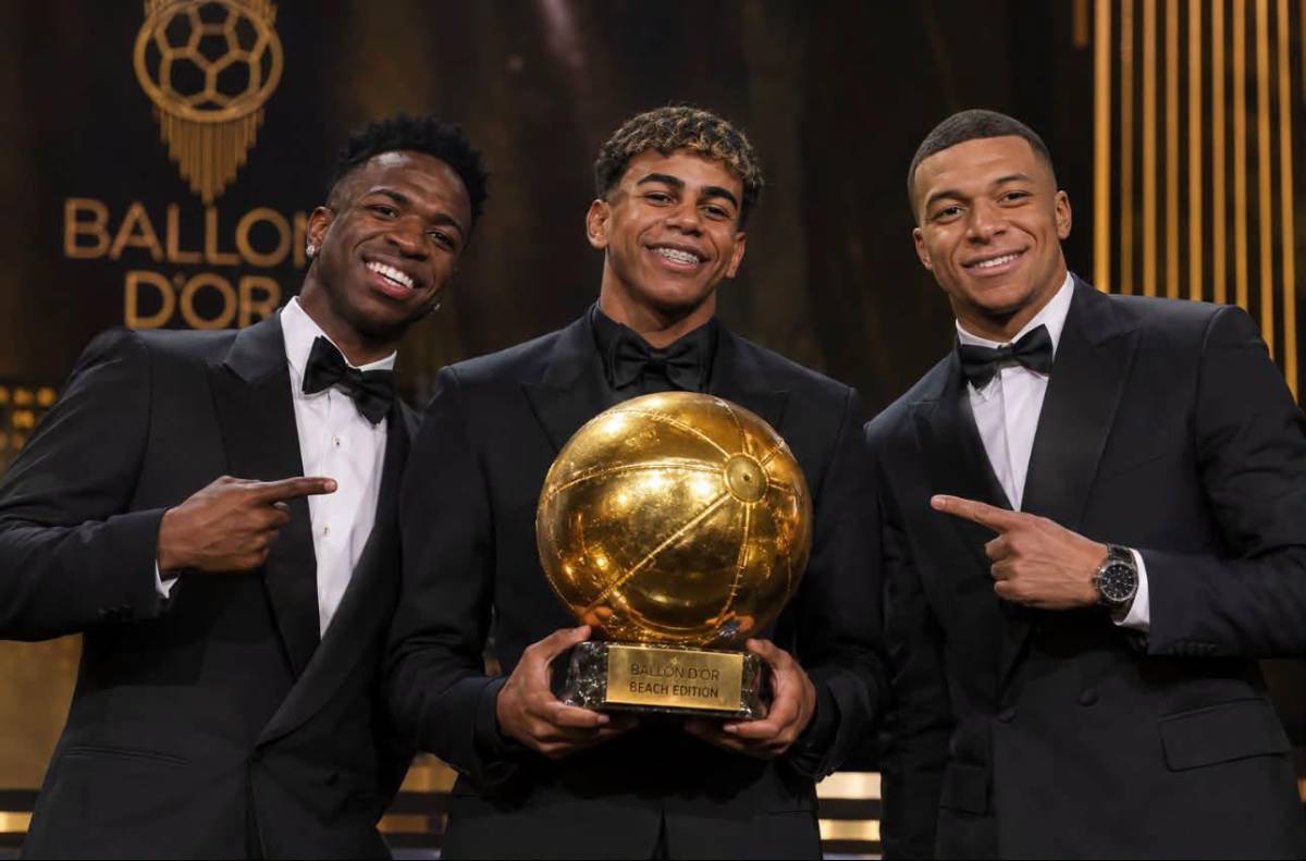 Mbappé y Lamine Yamal sufren: Los memes tras entrega del Balón de Oro 2026