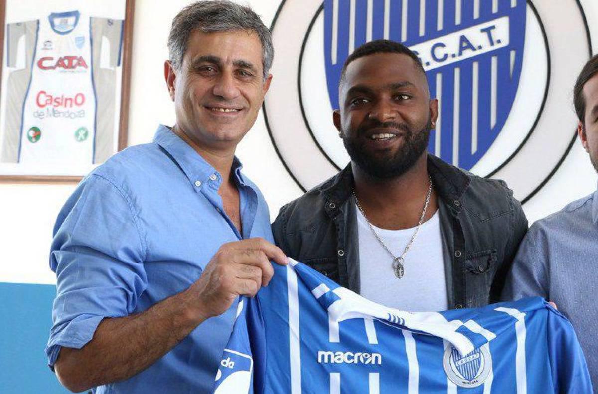 ¿Cuánto pagó Godoy Cruz por el fichaje del delantero Agustín Auzmendi?