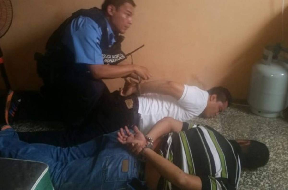 SPS: Acribillan a joven y supuestos hechores confiesan crimen luego de su captura