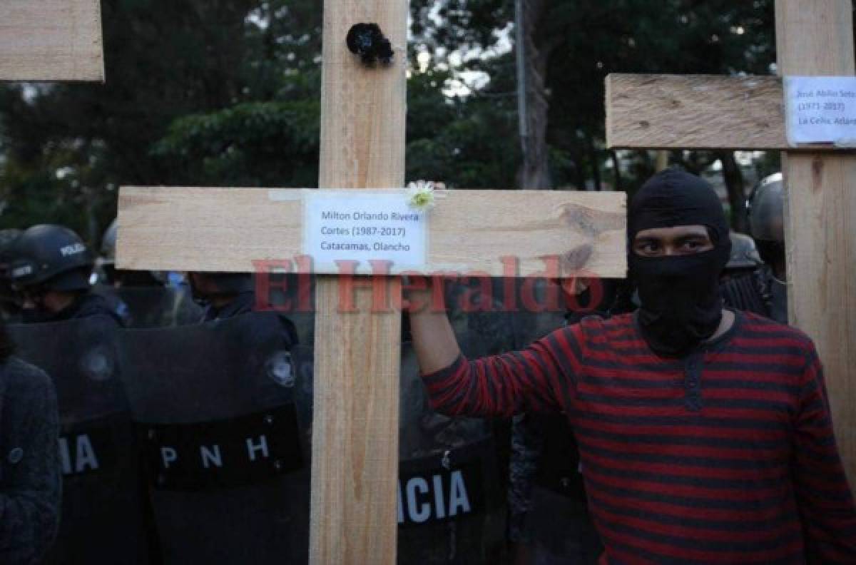 Manuel Zelaya pide a las Fuerzas Armadas reivindicarse con Honduras