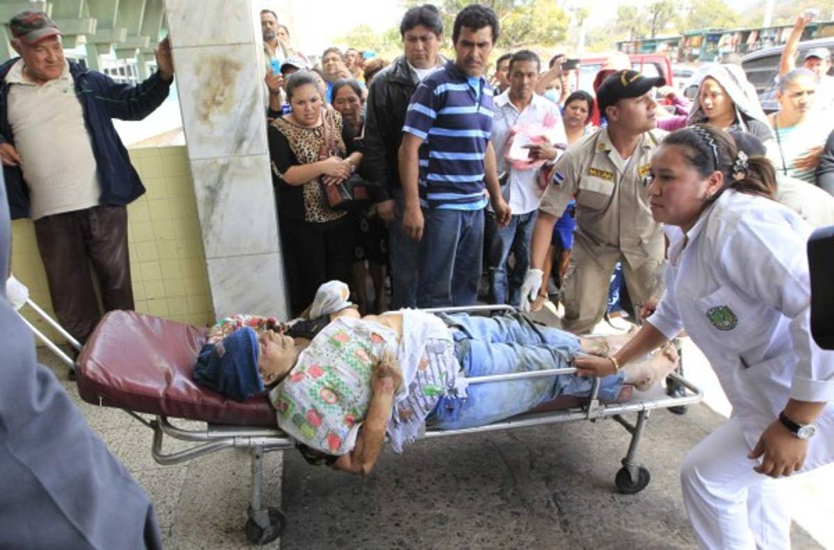 Colapsa sistema sanitario público por incendio