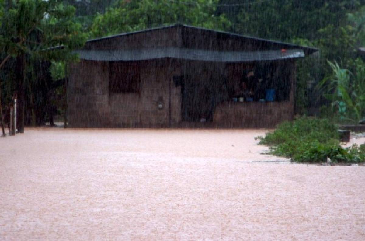 Alerta amarilla en la zona norte de Honduras por fuertes lluvias