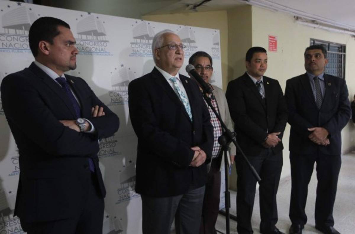 Congreso Nacional conoce avances de elecciones en la UNAH