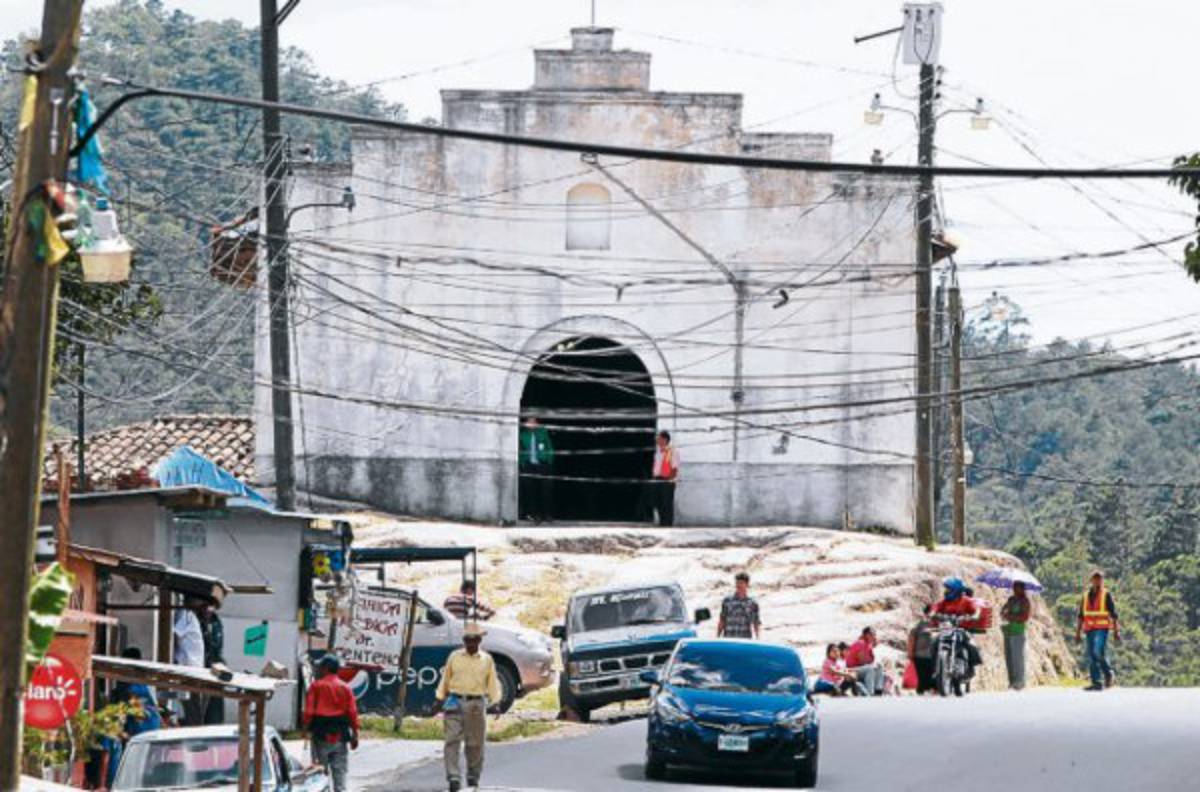 Fiesta y devoción en el municipio de Santa Ana