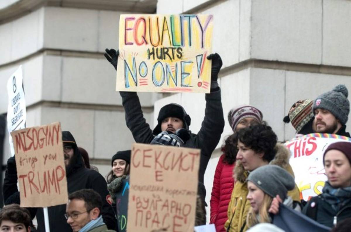 Donald Trump enfrenta masiva protesta tras apenas una noche en la Casa Blanca