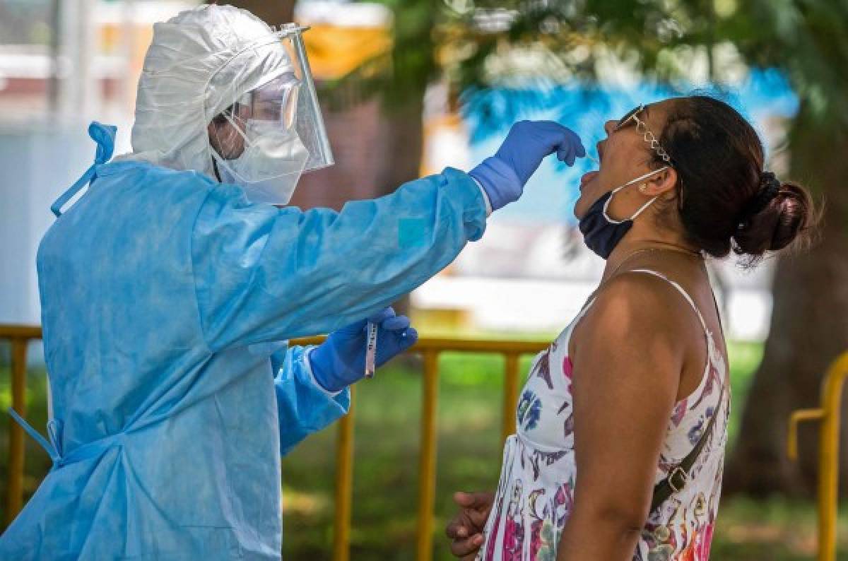 Francia exige prueba de coronavirus a viajeros de 16 países