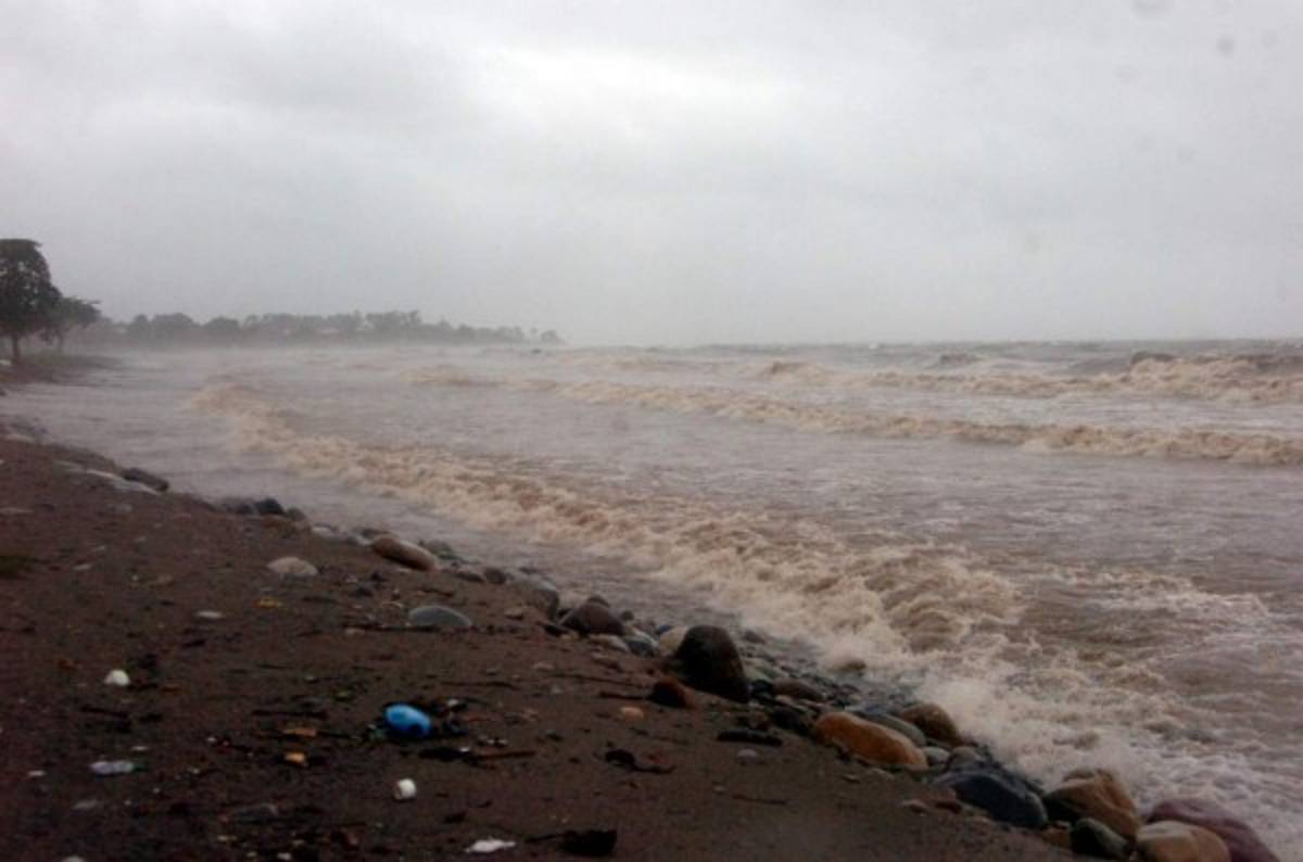 Alerta amarilla en la zona norte de Honduras por fuertes lluvias
