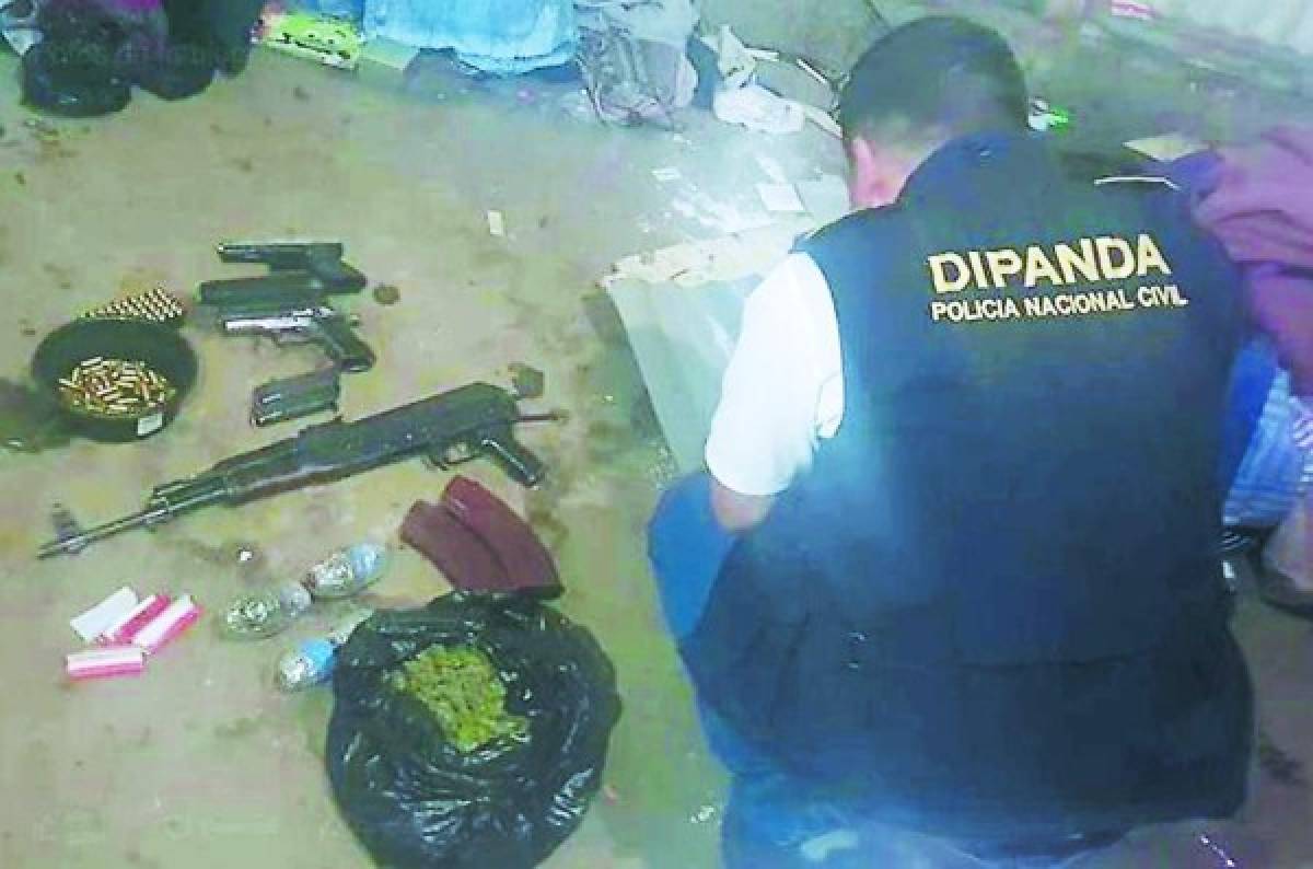 Con armas y granadas cae hondureño en Guatemala