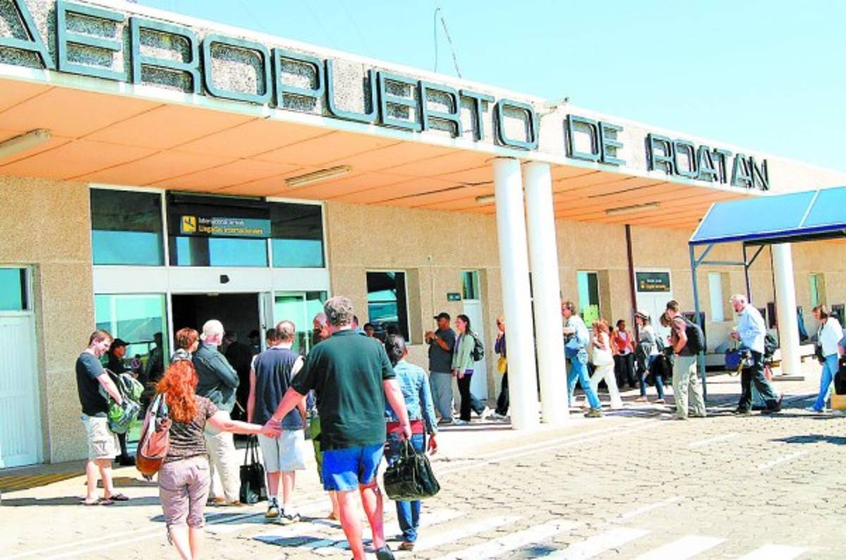 Roatán atrae a los canadienses