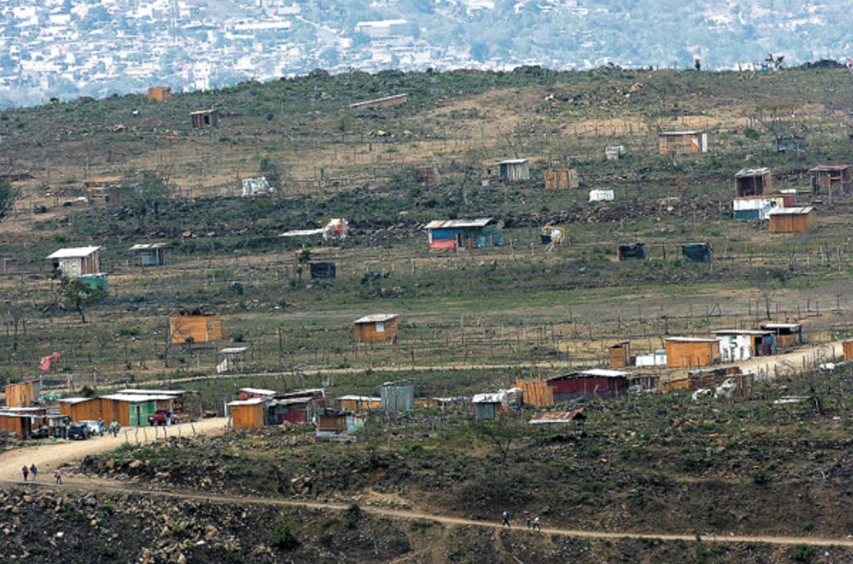 Al menos seis invasiones al año surgen en la capital de Honduras