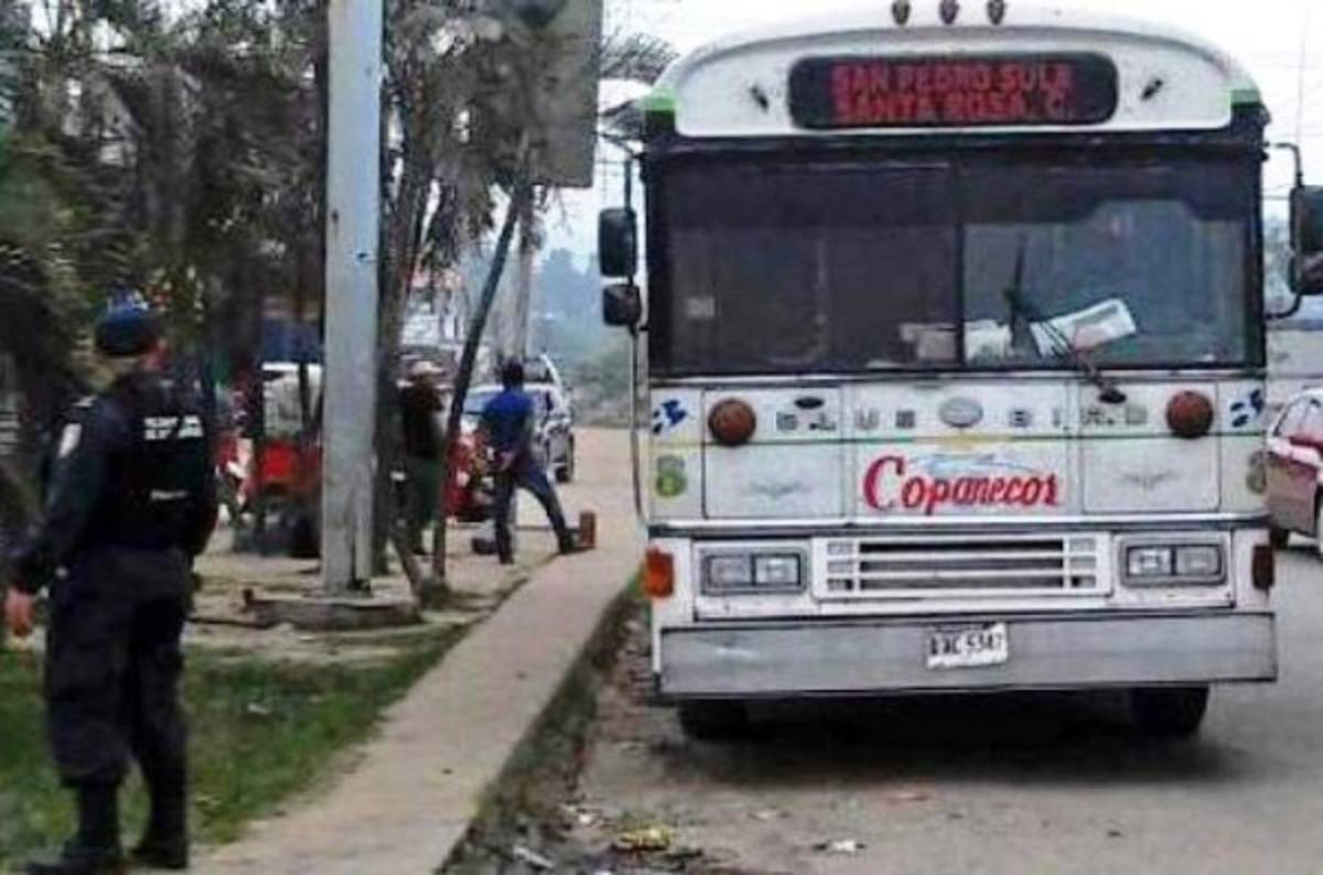 Honduras: Matan a guardia dentro de bus en SPS