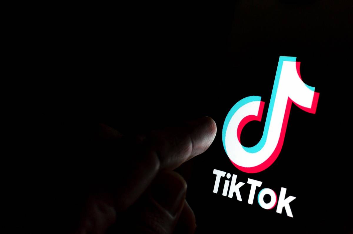 Desde asteroides hasta monstruos: TikTok plagada de teorías conspirativas