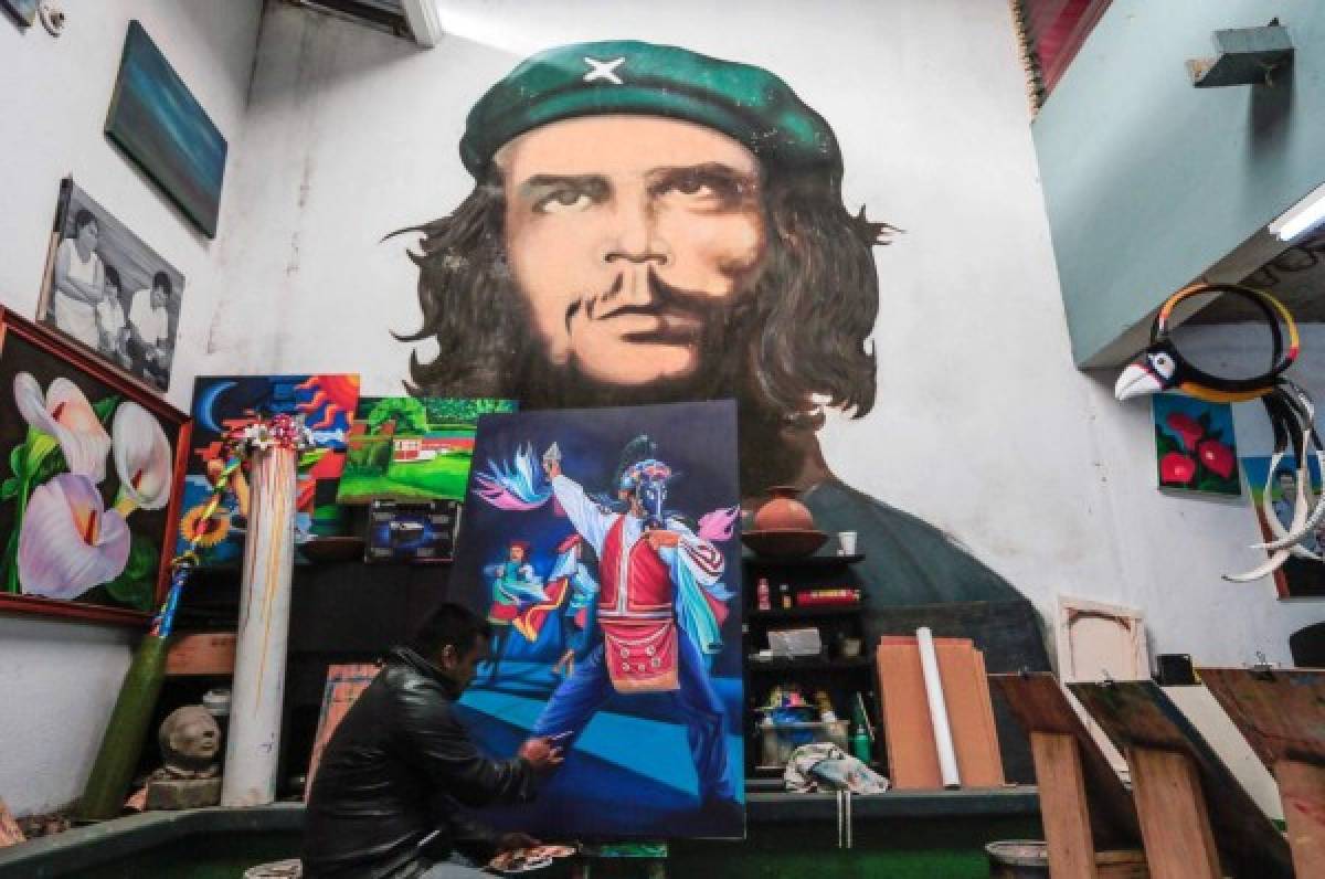 La revolución pinta su historia en murales