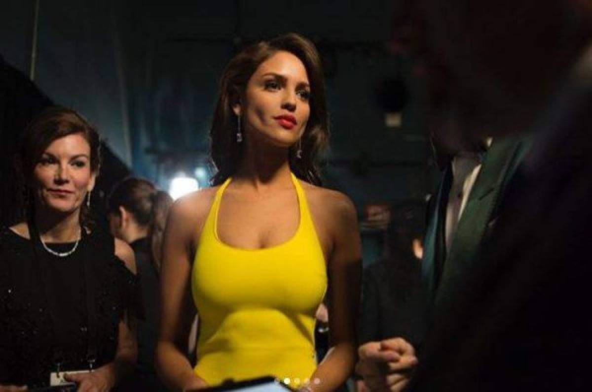 ¿Cuánto costó el vestido que Eiza González usó en los Premios Oscar 2018?