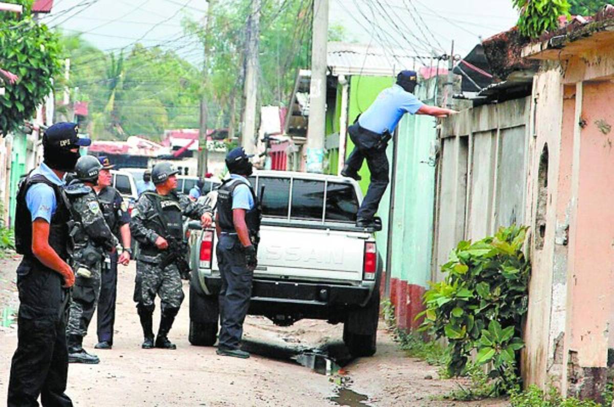En operativo policial desbaratan tres 'casas locas”