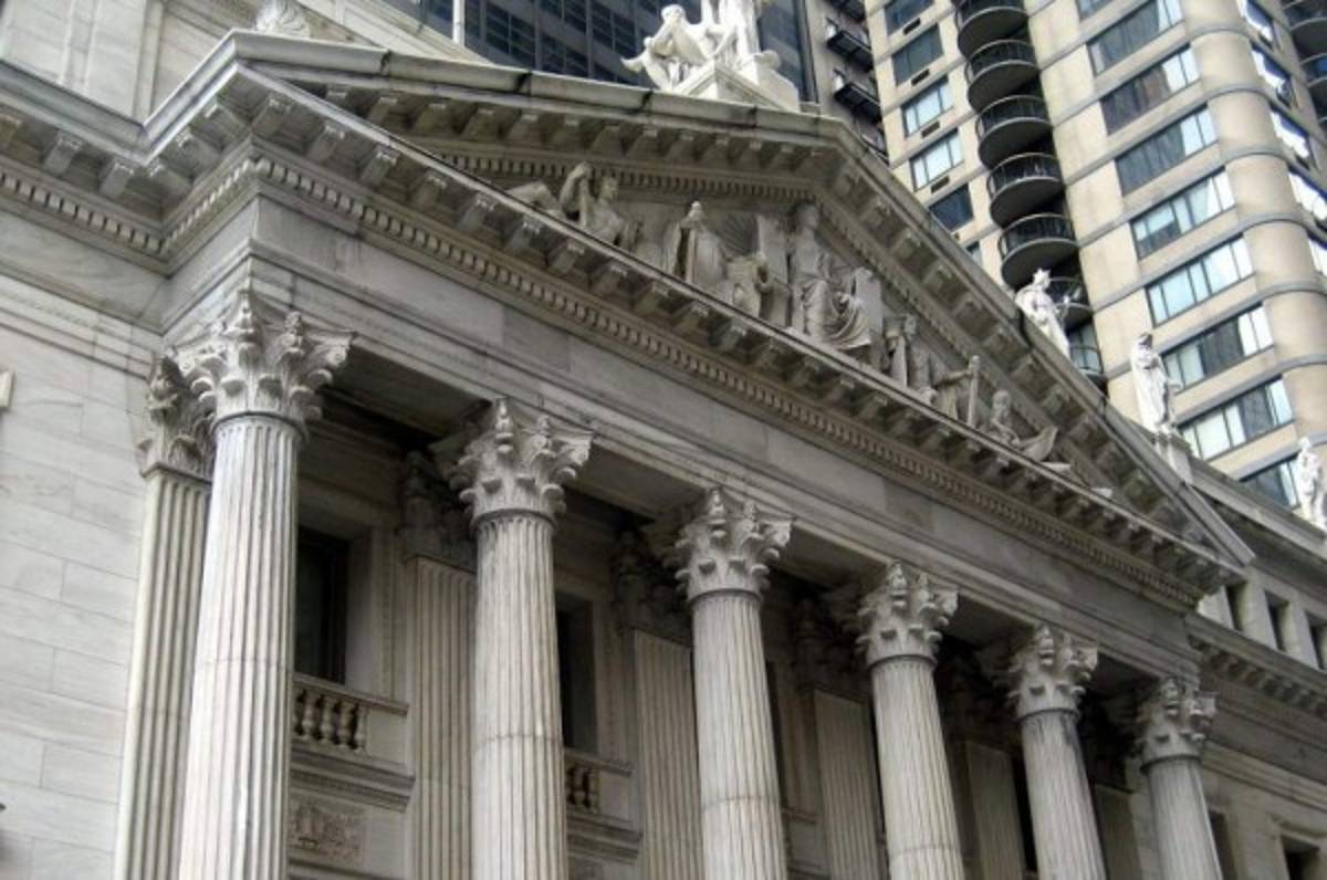 Condenan a abogado de los Rosenthal, Andrés Acosta García, en Nueva York