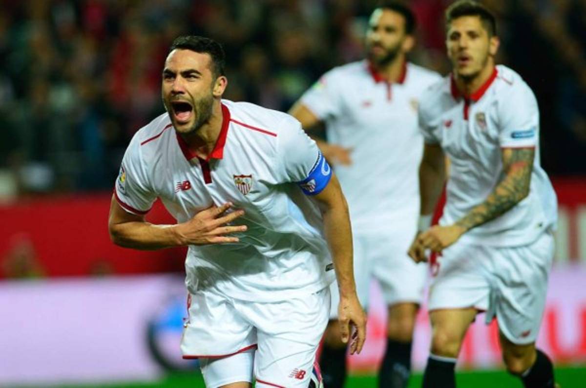 El Sevilla gana y presiona a Real Madrid y Barça 