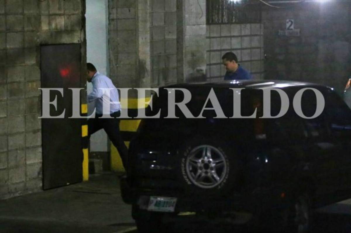 Discreta visita de dos diputados a Rafael Callejas