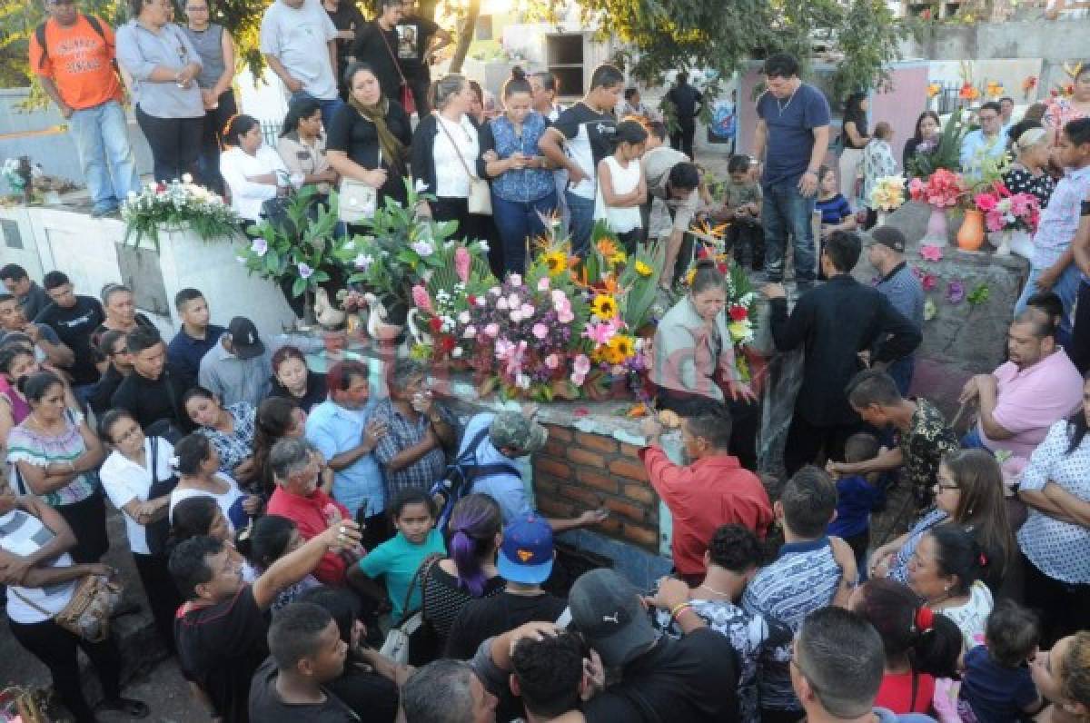 El sepelio de doña Bertha Rodríguez se llevó a cabo el lunes en la capital.