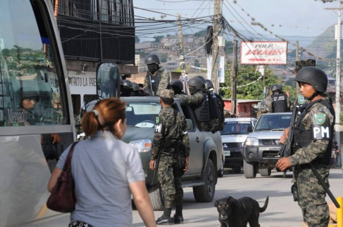 Transportistas exigen de nuevo a militares en unidades