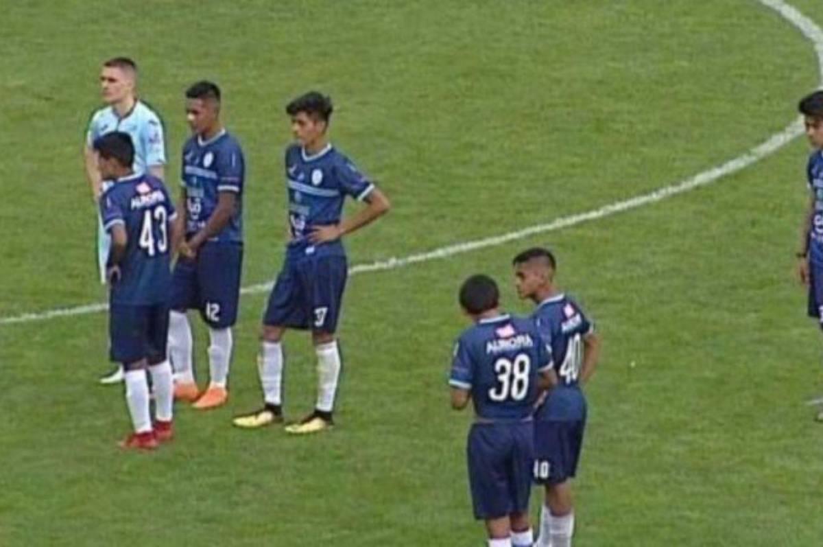 Falsifica identidad con la de su hermano ya fallecido ¡fue convocado por selección de su país!