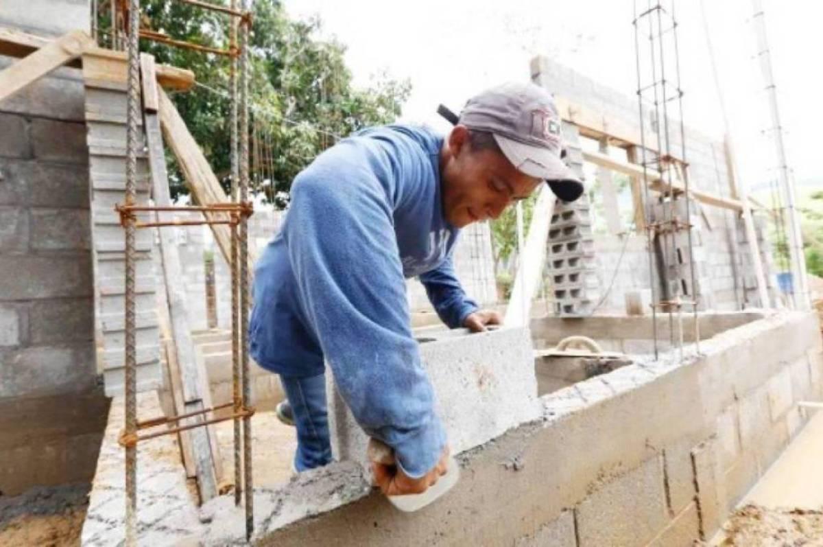 Impactante: Momento en que el futbolista Ñangui Cardona llega al hospital tras ser apuñalado