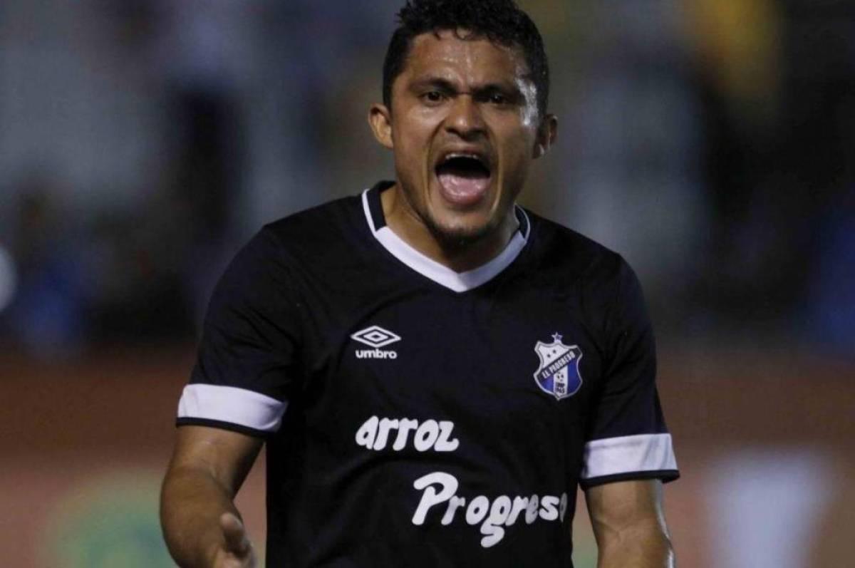 Impactante: Momento en que el futbolista Ñangui Cardona llega al hospital tras ser apuñalado