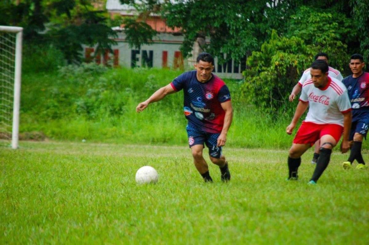 Impactante: Momento en que el futbolista Ñangui Cardona llega al hospital tras ser apuñalado