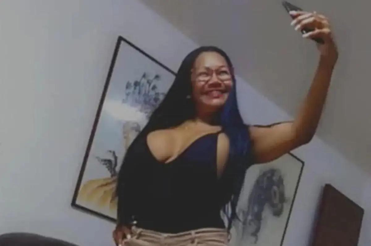 Mujer latina pierde su trabajo luego de sacarse una video con Lionel Messi