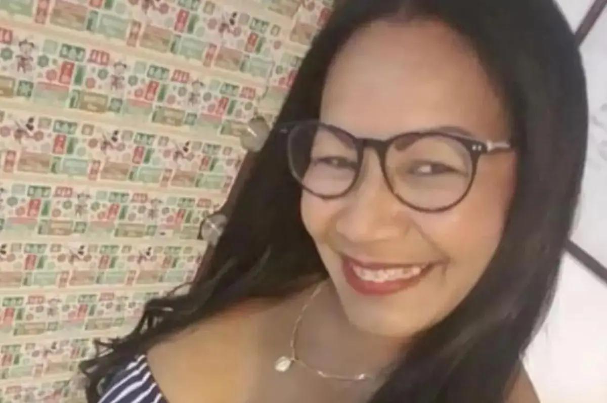 Mujer latina pierde su trabajo luego de sacarse una video con Lionel Messi