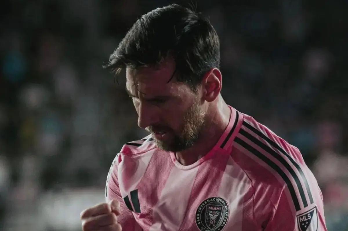 Mujer latina pierde su trabajo luego de sacarse una video con Lionel Messi