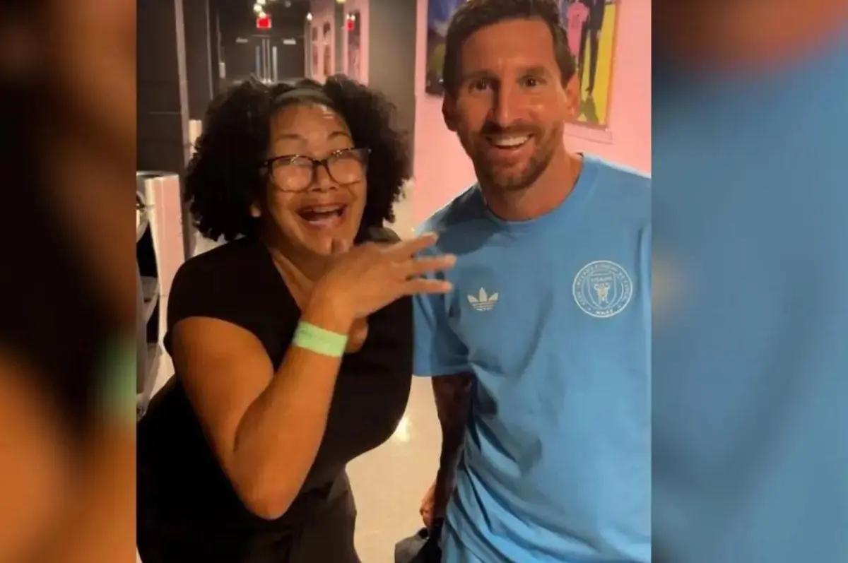 Mujer latina pierde su trabajo luego de sacarse una video con Lionel Messi