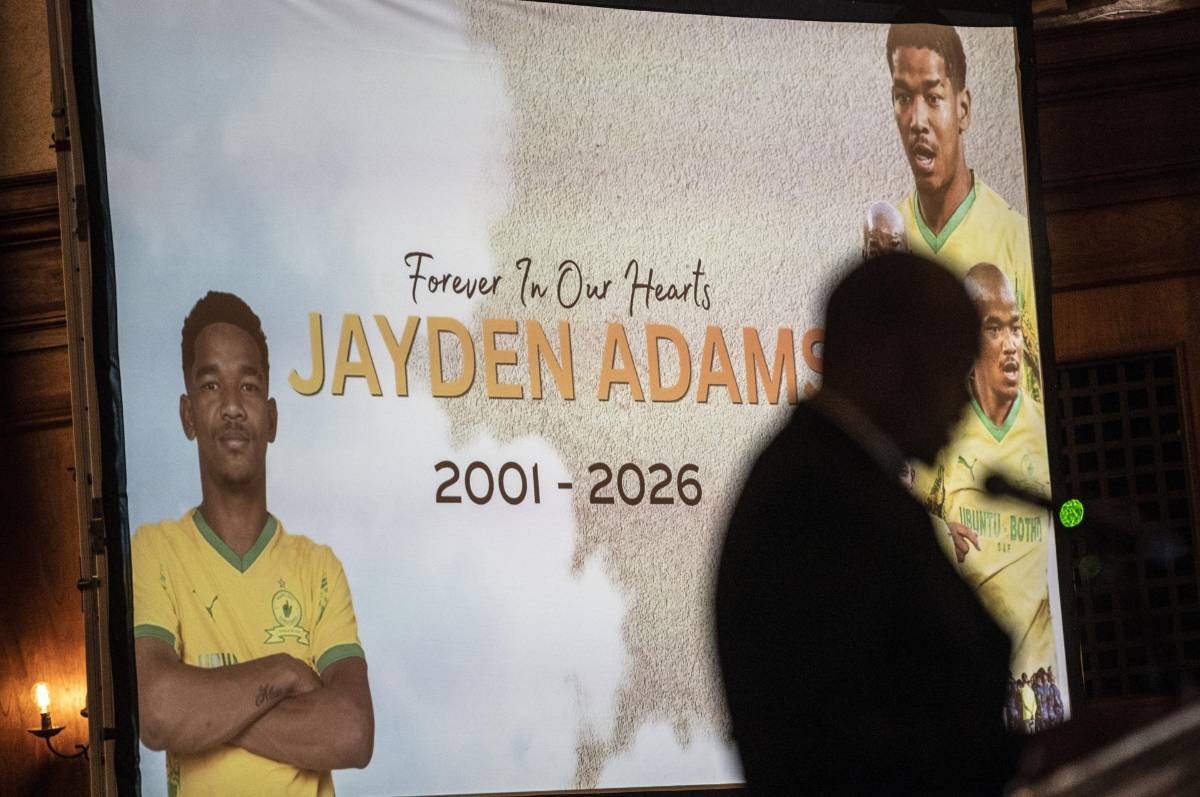 Messi y Cristiano Ronaldo se unen: emotivo funeral del futbolista Jayden Adams