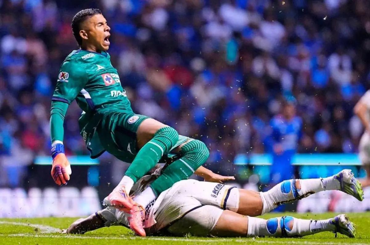 Jugador de equipo de la Liga MX es acusado de robar casa