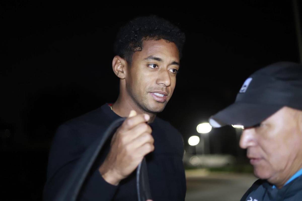 El delantero de Almería tendrá la función de ser un líder en la concentración, a pesar de que no jugará.