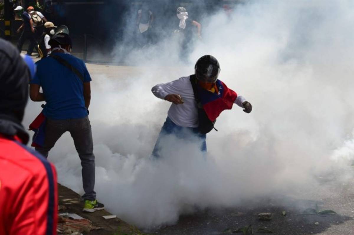Las imágenes más impactantes de la 'madre de las marchas' en Venezuela