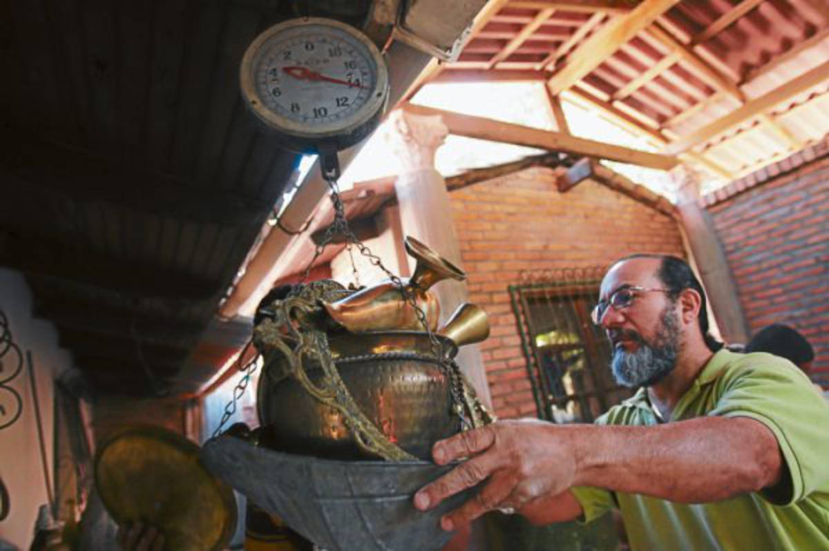 Fieles han donado 428 libras de bronce