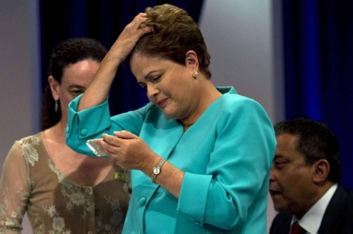 Rousseff sufre baja de presión